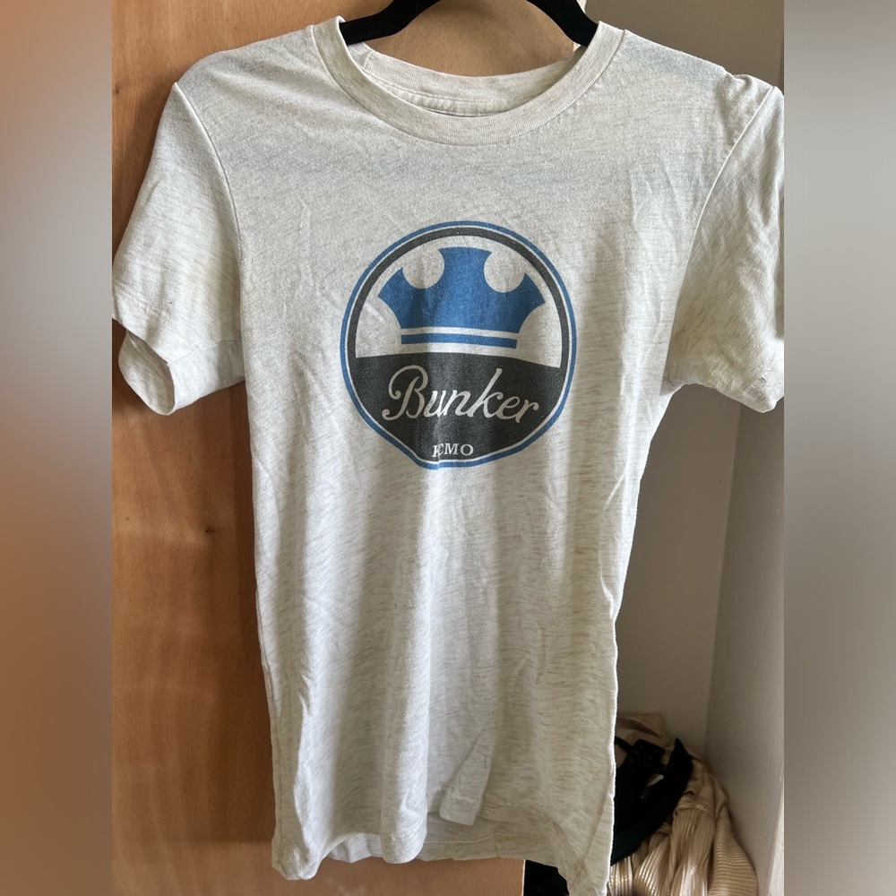 KC Bunker tee